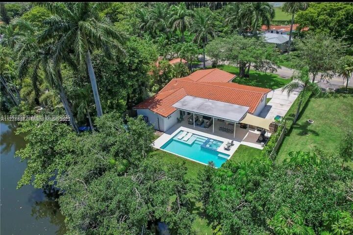 200 NW 86th St  El Portal FL 33150 photo