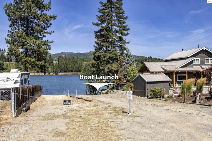 Property Photo:  3951 Old Priest River Road  ID 83856 