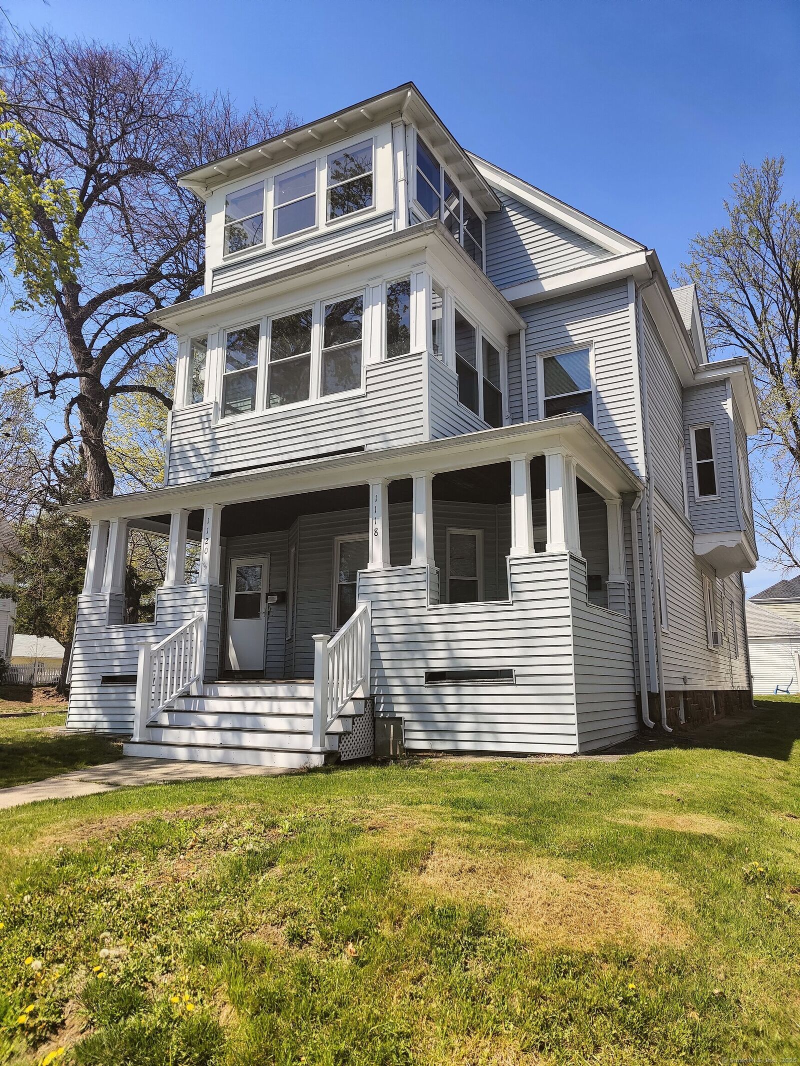 Property Photo:  1118 Boulevard  CT 06119 