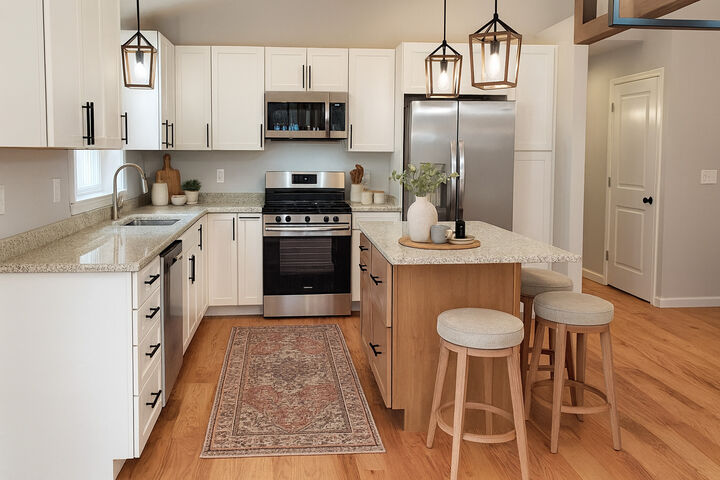 Property Photo:  25 First Avenue  CT 06082 