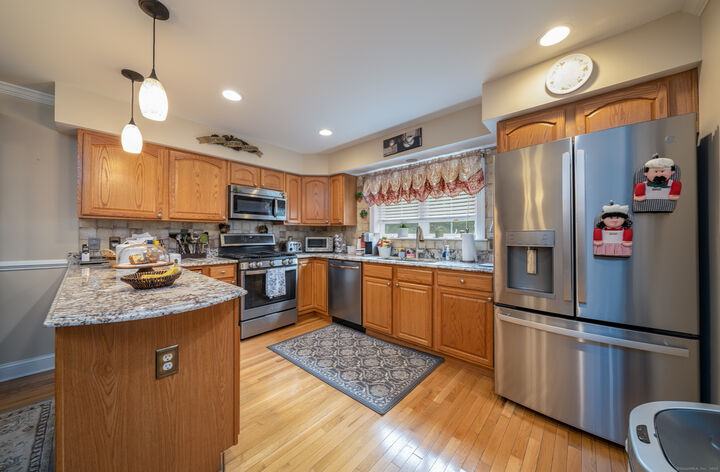 Property Photo:  131 Allison Way 131  CT 06512 