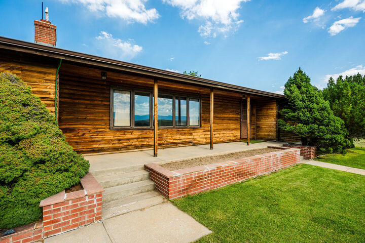 Property Photo: 17 Golf Course Road WY 82801