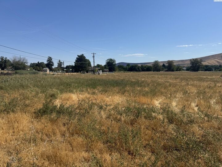 5811 S Moore Rd Lot 1  Prosser WA 99350 photo
