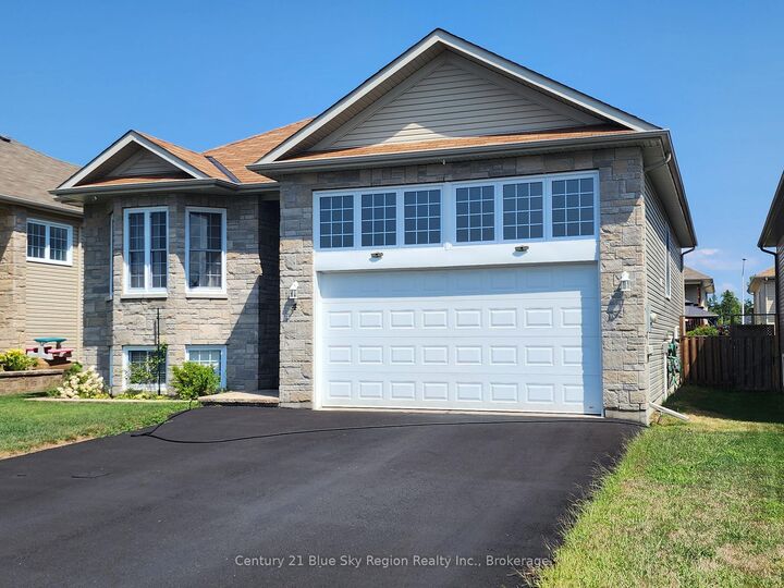 Property Photo: 4 Brookland Drive ON P1A 0A1
