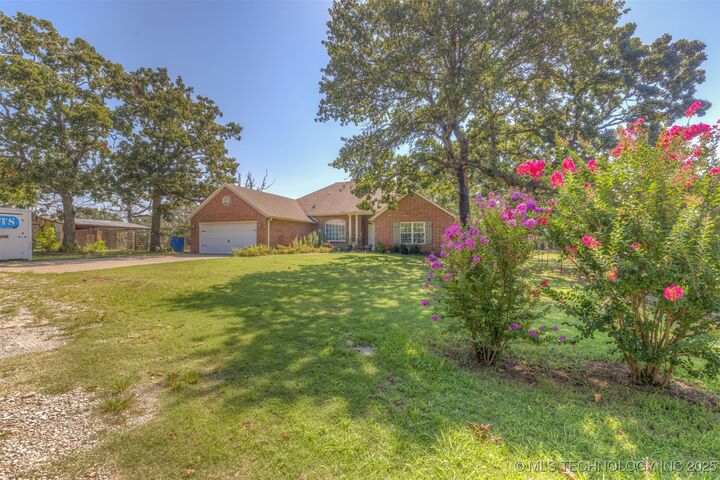 Property Photo:  20685 Black Jack Trail  OK 74039 