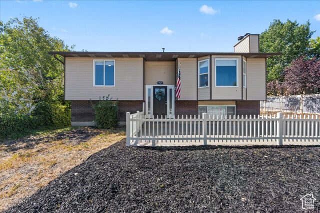 Property Photo: 5929 W Dry Bone Cir UT 84118