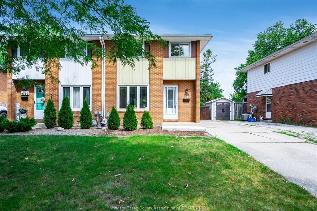 Property Photo:  9388 Ryerson  ON N8R 1V5 
