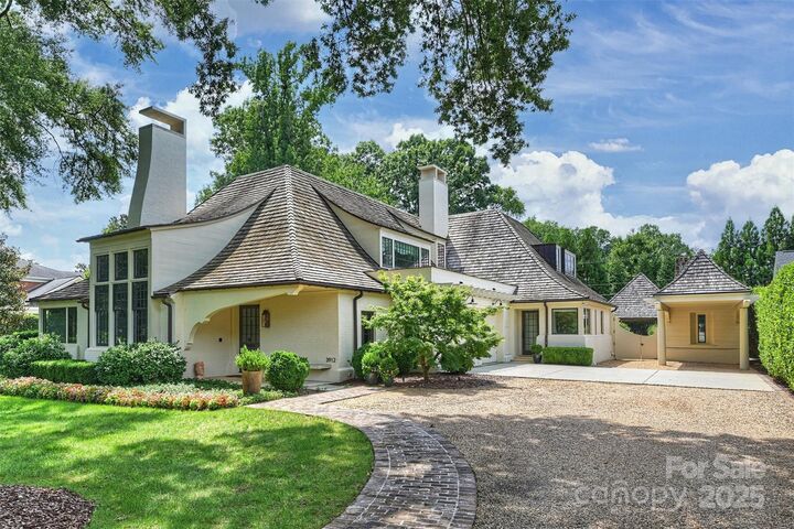 Property Photo: 3912 Beresford Road NC 28211