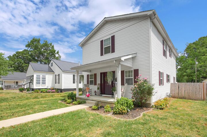Property Photo:  240 Oak Street  OH 43107 