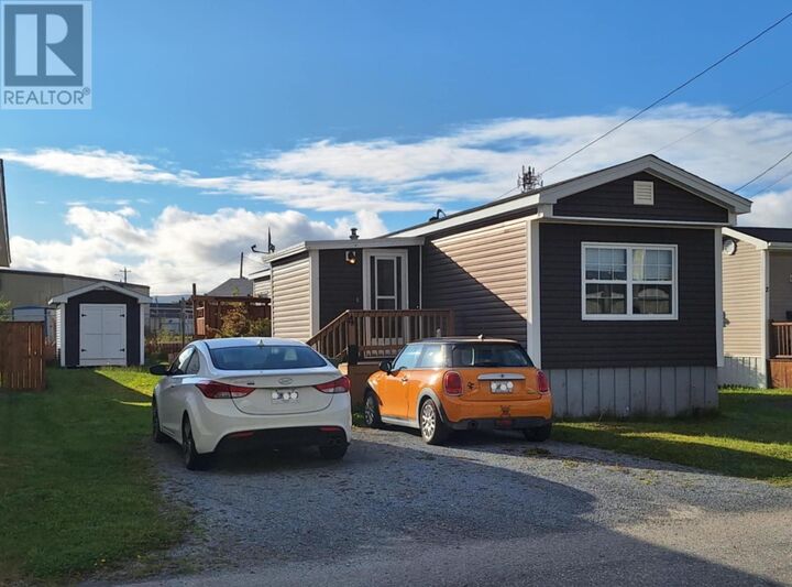 Property Photo:  4 Holland Crescent  NL A2N 3J3 