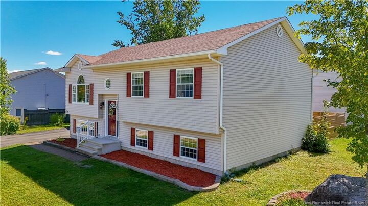 Property Photo:  36 Spiro Drive  NB E3B 9N4 