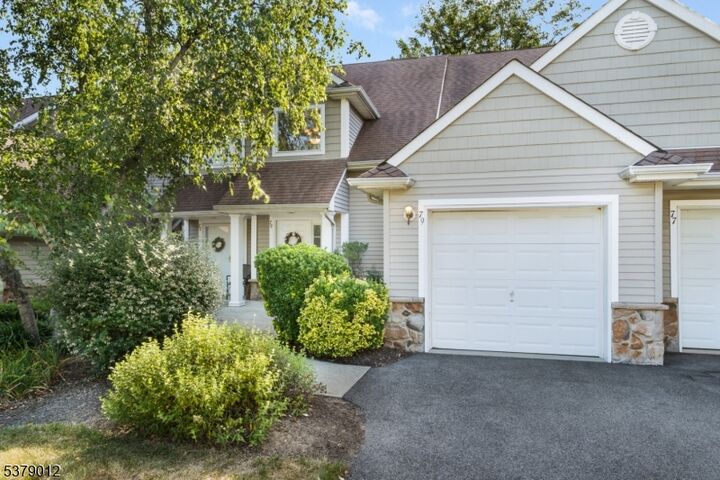 Property Photo:  79 Bourne Ci 79  NJ 07419 