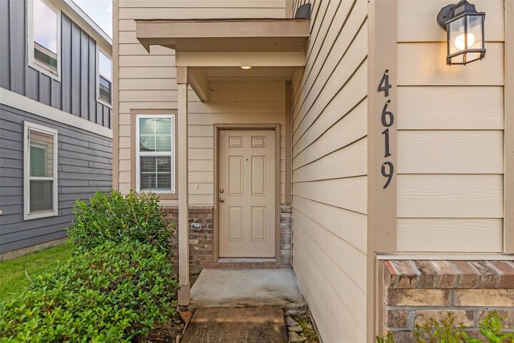 Property Photo:  4619 Prairie Chase Drive  TX 77069 