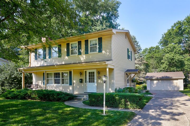 Property Photo: 842 23rd Street IA 50265
