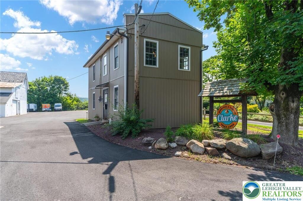 Property Photo:  1924 Rt 212  PA 18951 