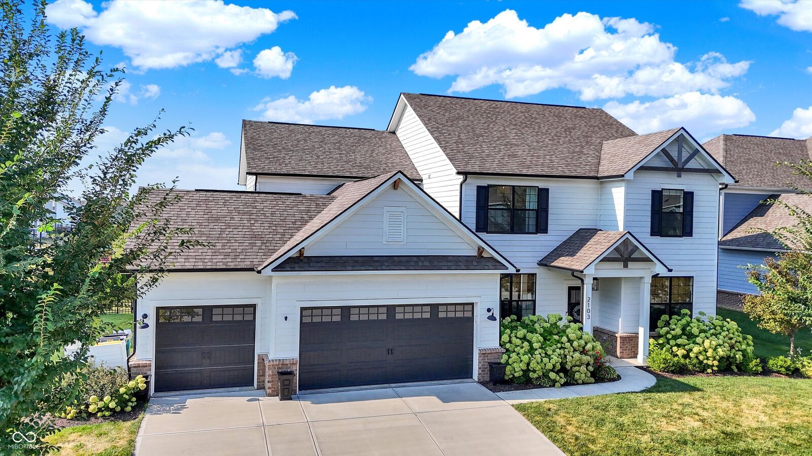 Property Photo:  2103 Tompkins Drive  IN 46074 