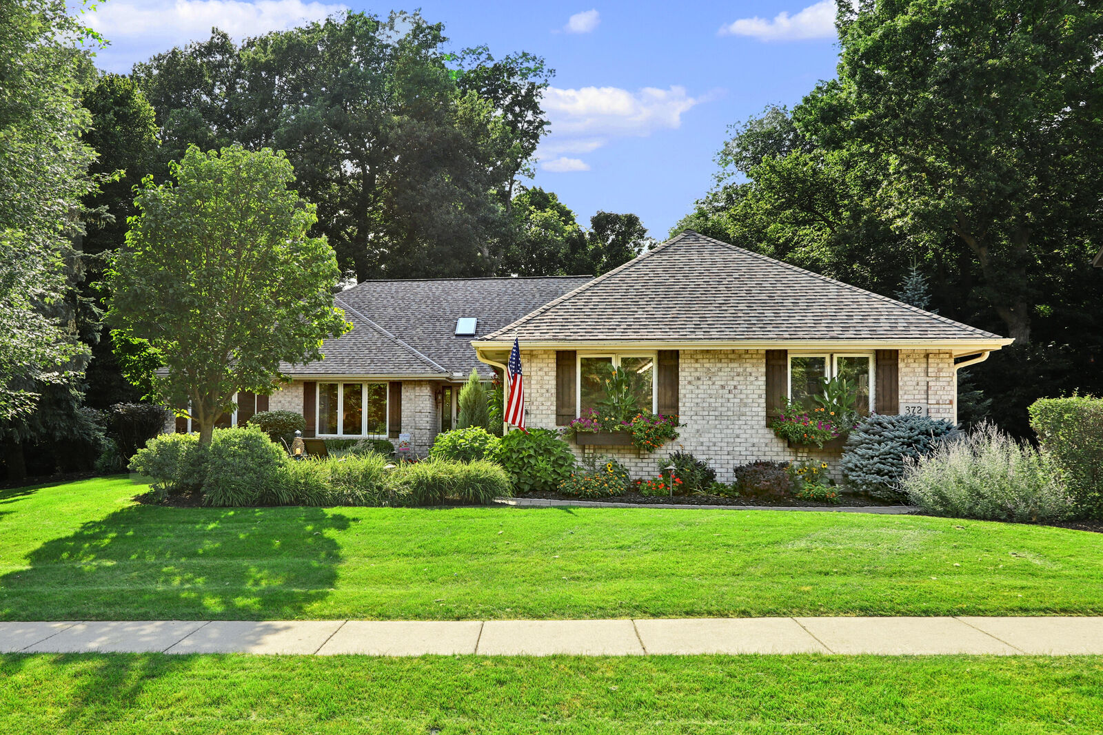 Property Photo: 372 River Bluff Cir WI 53066