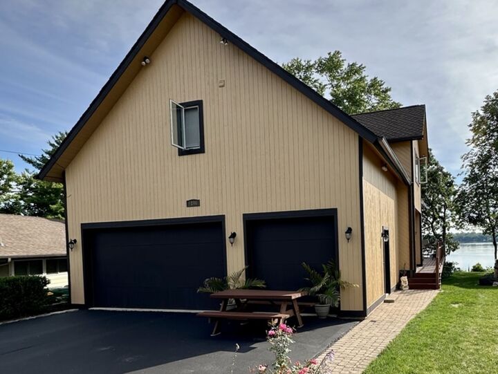 4106 W Lake Shore Drive  Wonder Lake IL 60097 photo
