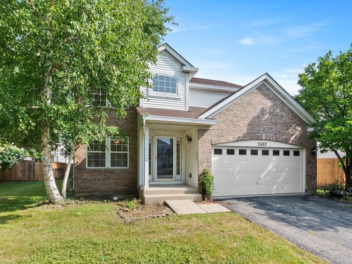 Property Photo: 2607 Flagstone Circle IL 60564
