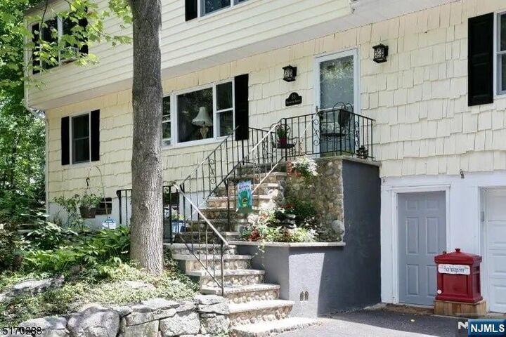 Property Photo: 33 Brooksyde Avenue NJ 07456