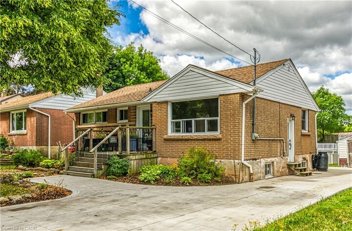 Property Photo: 446 East 36th Street ON L8V 4A5