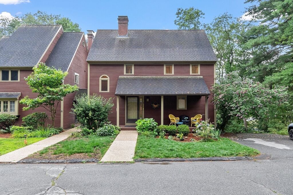 Property Photo:  1 Woodridge Ln 1  MA 01886 