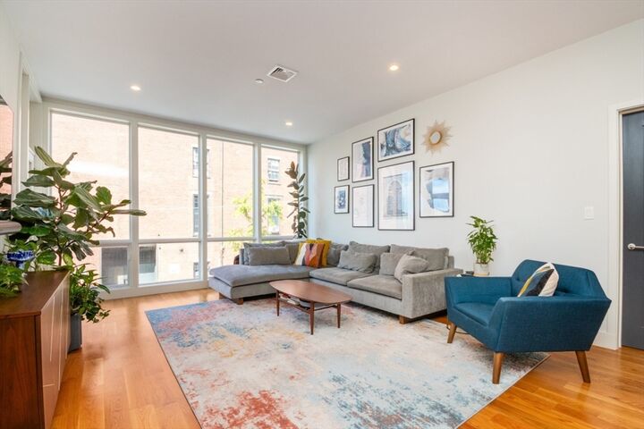 Property Photo: 533 E 2nd St 101 MA 02127