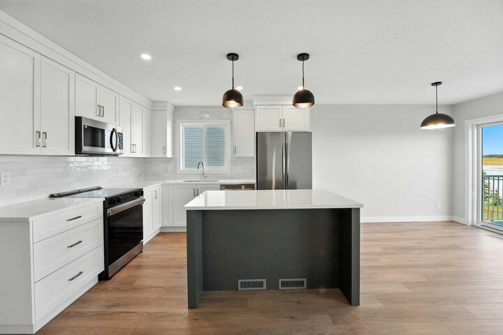 Property Photo: 5434 Vista Trail AB T4M 0L3