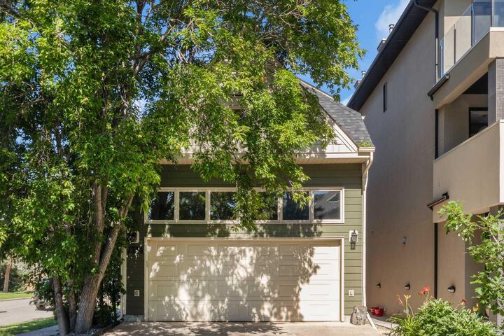 Property Photo:  1314 Gladstone Road NW  AB T2N 3G3 