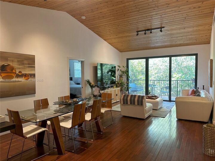 55 Ocean Lane Dr 4020  Key Biscayne FL 33149 photo