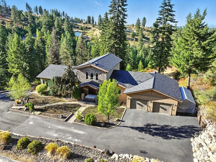Property Photo: 10505 E Grouse Mountain Ln WA 99206