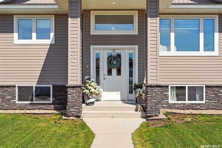 Property Photo: 200 Reddekopp Lane SK S0K 4S3