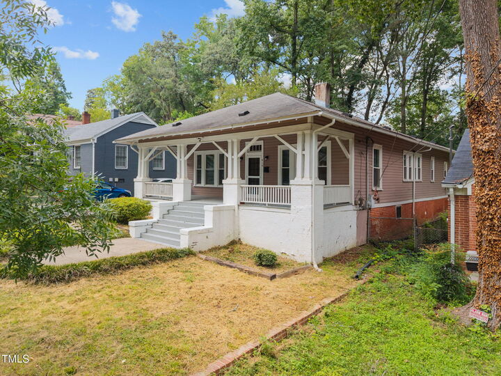 Property Photo:  814 W Markham Avenue  NC 27701 