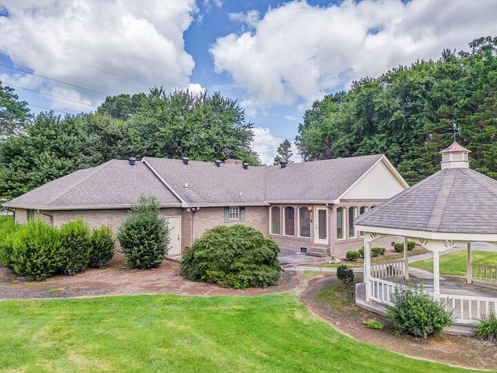 Property Photo: 1709 Dug Gap Road GA 30720