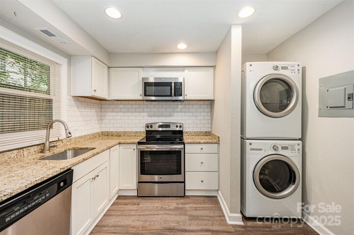 Property Photo: 1512 Seigle Avenue 1 NC 28205