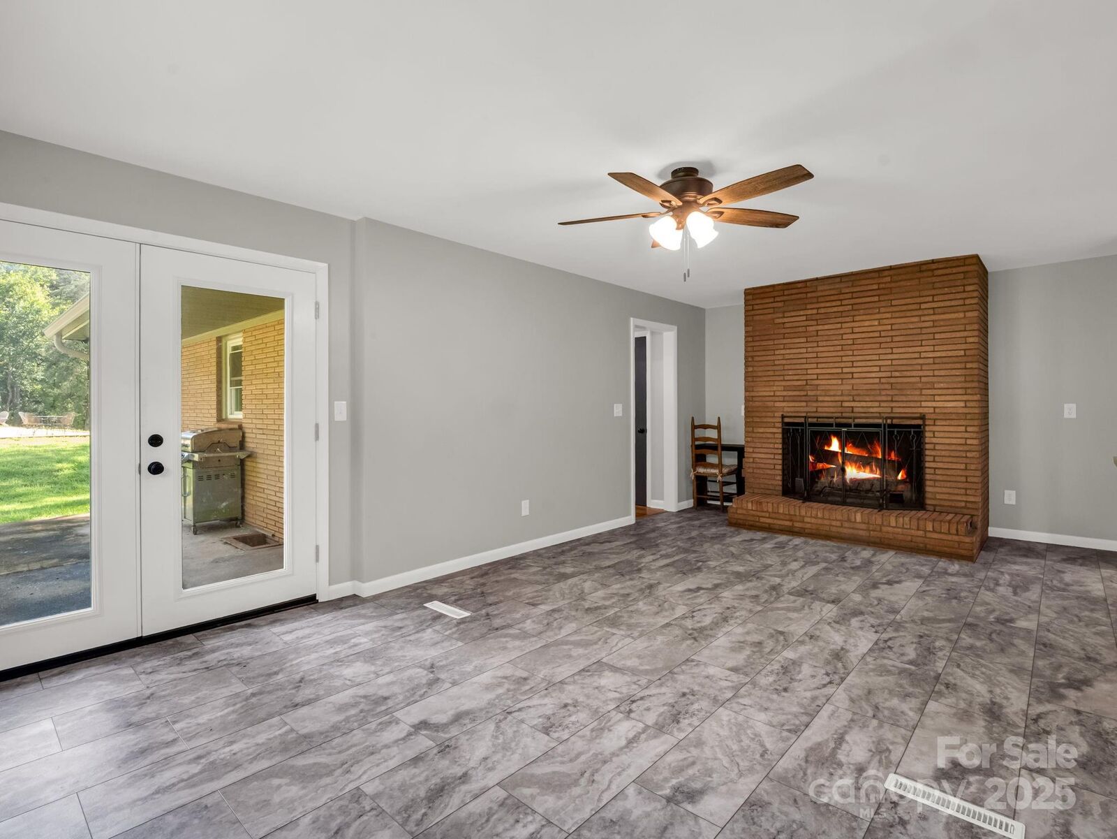 Property Photo:  1449 Island Ford Road  NC 28114 