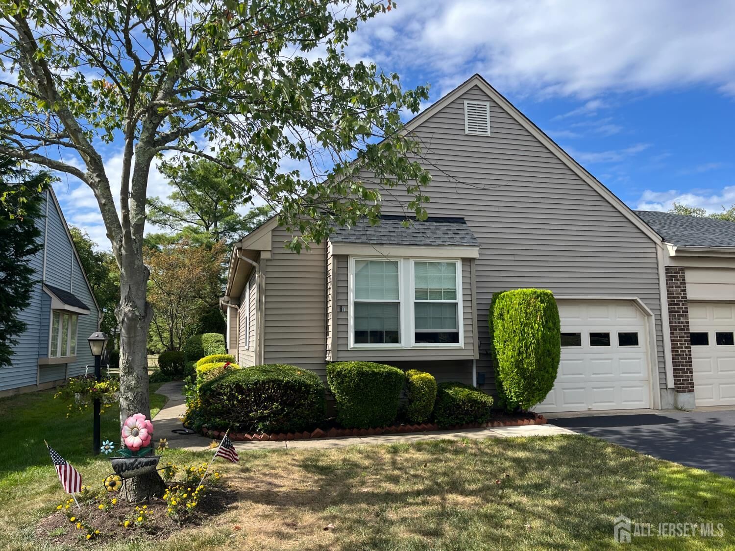 Property Photo:  8-B John Paul Jones Drive  NJ 08831 