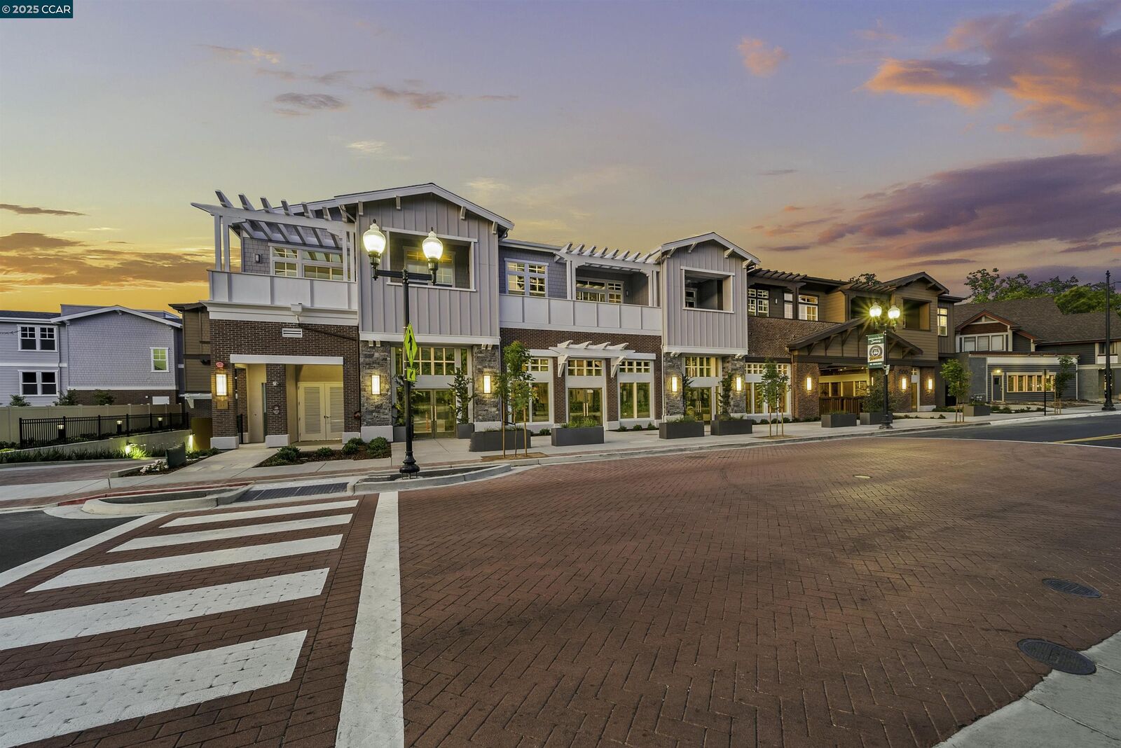 Property Photo: 600 Hartz Ave 118 CA 94526