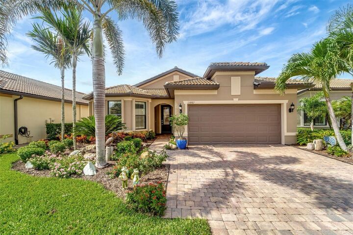 Property Photo: 13861 Karina Street FL 34293
