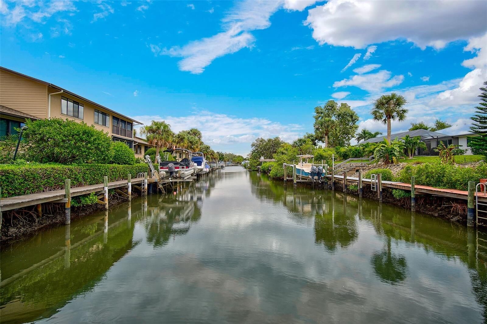 Property Photo:  6660 Schooner Bay Circle 6660  FL 34231 