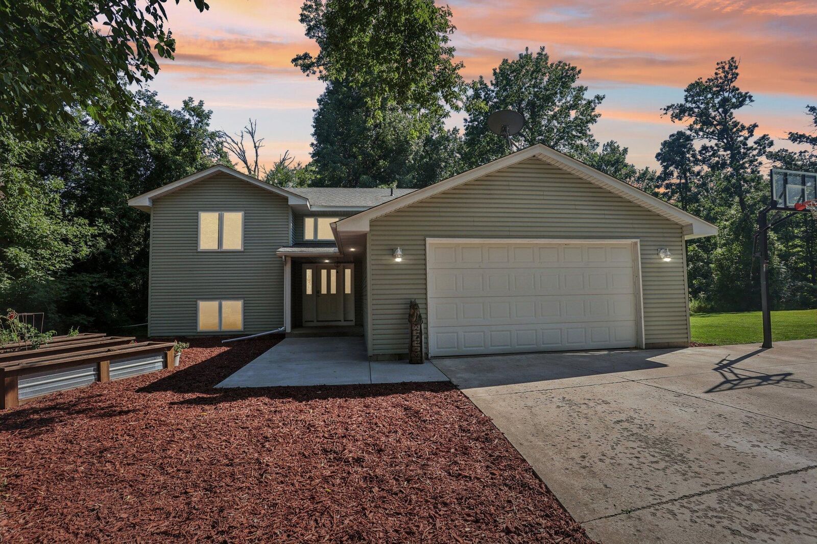 Property Photo:  7765 490th Street  MN 55069 