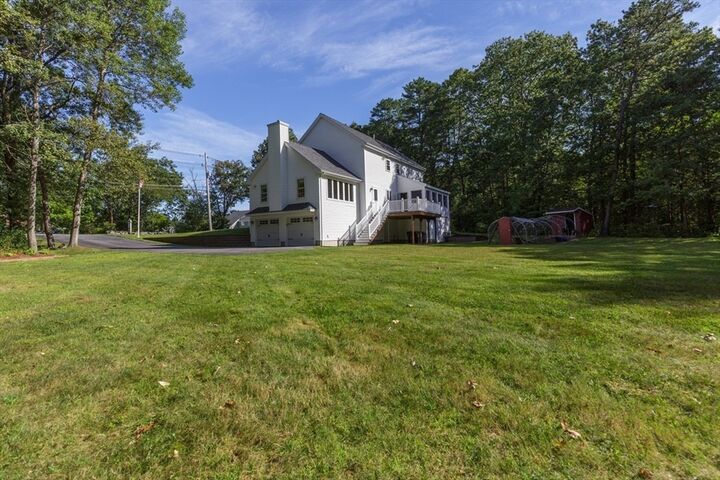 Property Photo:  1101 Methuen St  MA 01826 