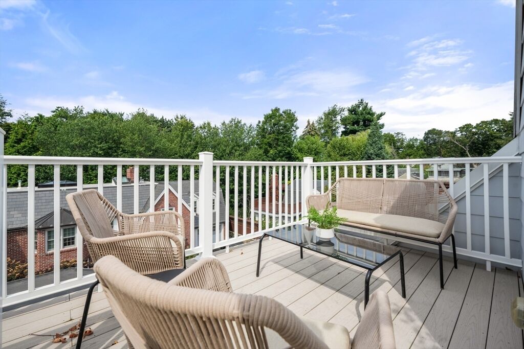 Property Photo:  3 Sedgwick Road 3  MA 02138 