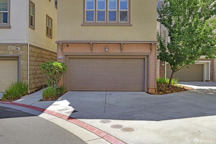 Property Photo:  2908 Worthing Common Circle  CA 94550 