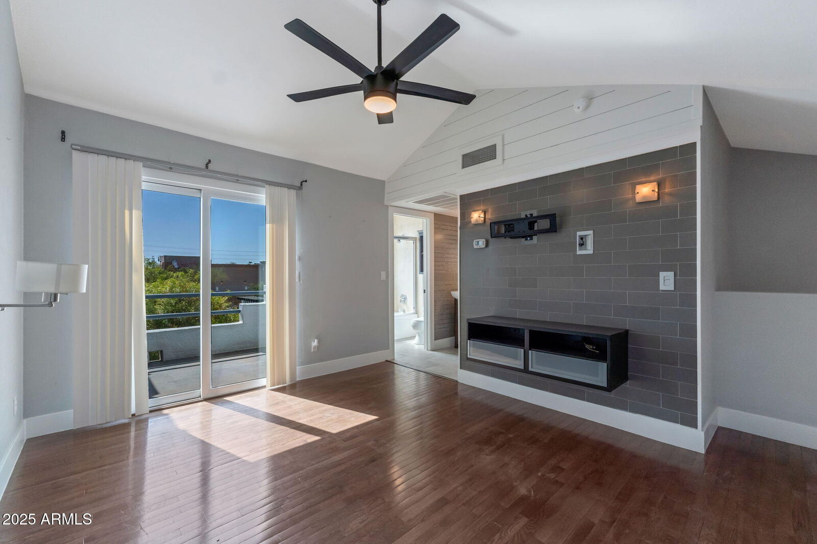 Property Photo:  1800 W Elliot Road 146  AZ 85224 