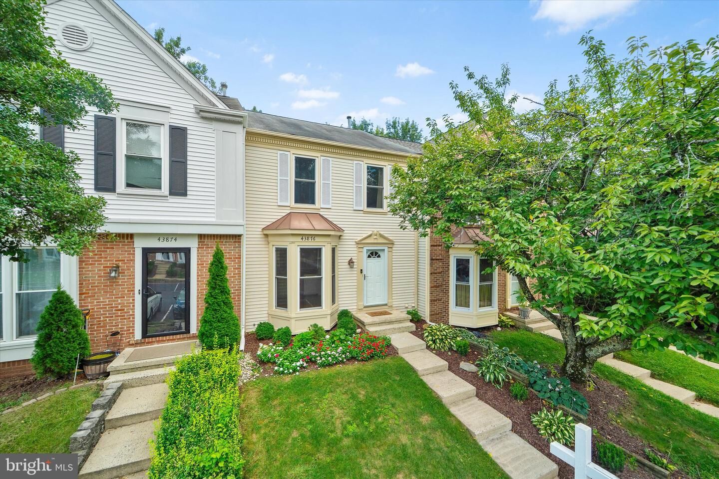 Property Photo: 43876 Laburnum Square VA 20147