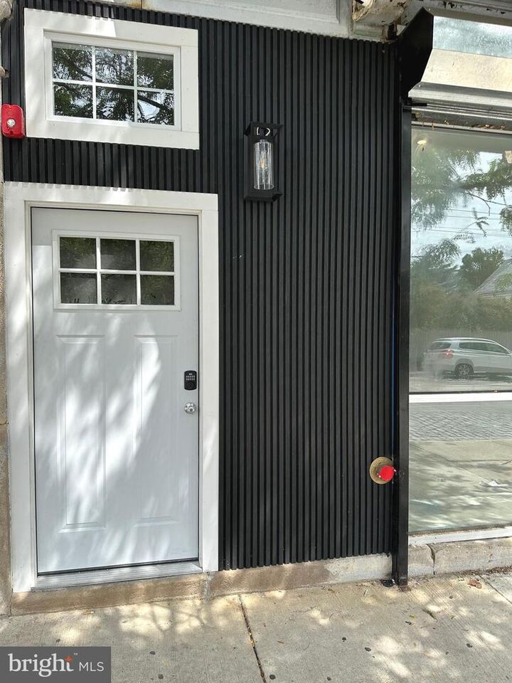 Property Photo: 6035 Germantown Avenue 1R PA 19144
