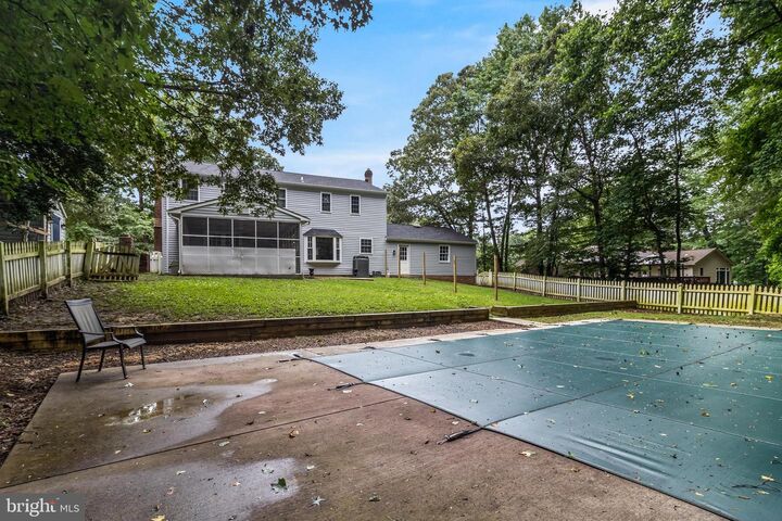 Property Photo: 511 Dogwood Court MD 20646