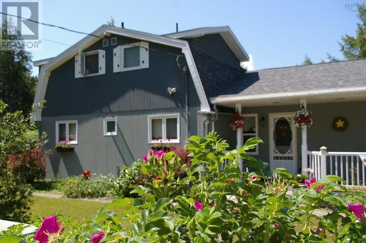 Photo de la propriété:  69 Thumb Cap Point Road  NS B0T 1E0 