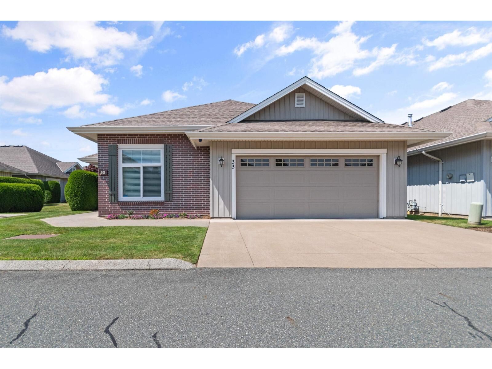 Property Photo: 45824 Stevenson Road 33 BC V2R 5W5